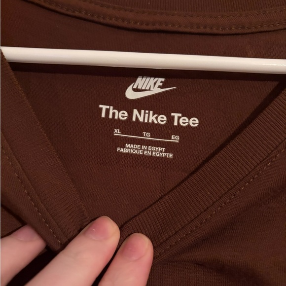 Nike Men's Brown T-Shirt - Picture 3 of 3